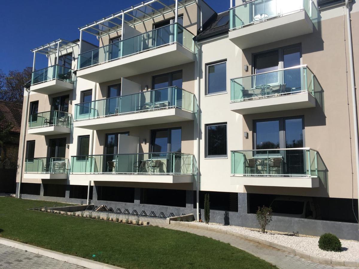 Orion Apartman Sarvar Exterior photo